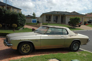 Brown 1974 Holden Monaro Coupe V8 Brown 1974 Holden Monaro Coupe V8